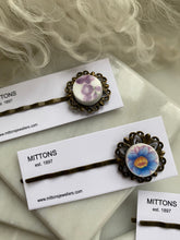 Load image into Gallery viewer, Vintage Blooms Hairclips