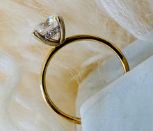 Load image into Gallery viewer, Lab Grown Diamond Ring