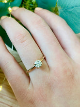 Load image into Gallery viewer, Engagement Ring