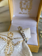 Load image into Gallery viewer, Engagement Ring