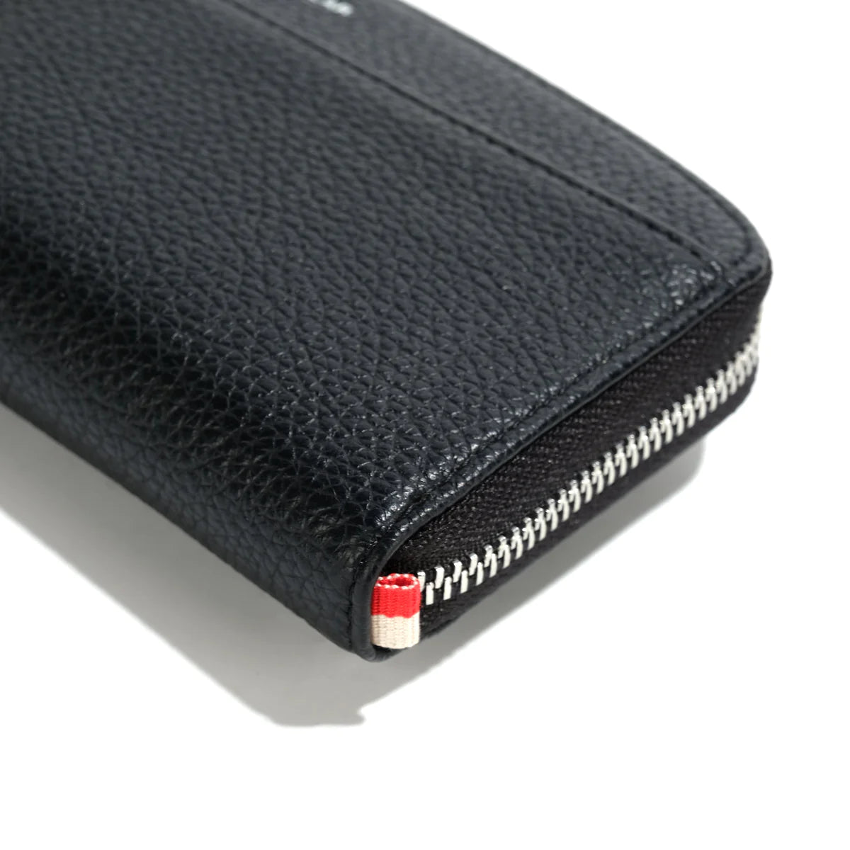 Louve "ISLA" Curved Wallet - Black