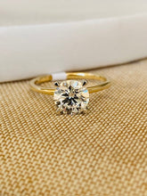 Load image into Gallery viewer, Lab Grown Diamond Ring
