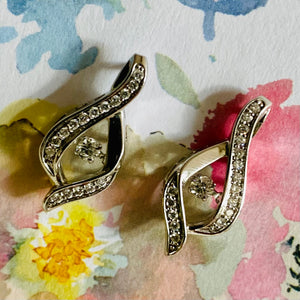 Diamond Pulse Earrings