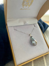 Load image into Gallery viewer, Baroque Pearl Necklace
