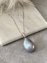 Load image into Gallery viewer, Baroque Pearl Necklace
