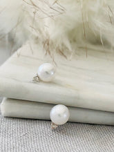 Load image into Gallery viewer, Pearl Pendant and Earring Set
