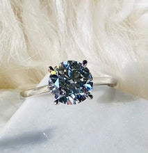 Load image into Gallery viewer, Lab Grown Diamond Ring
