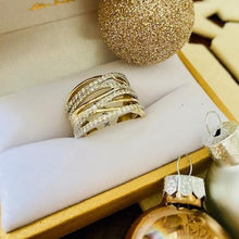 Load image into Gallery viewer, Gold and Diamond Band
