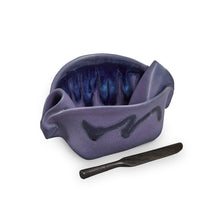 Load image into Gallery viewer, Hilborn Pottery - Pinch Pot
